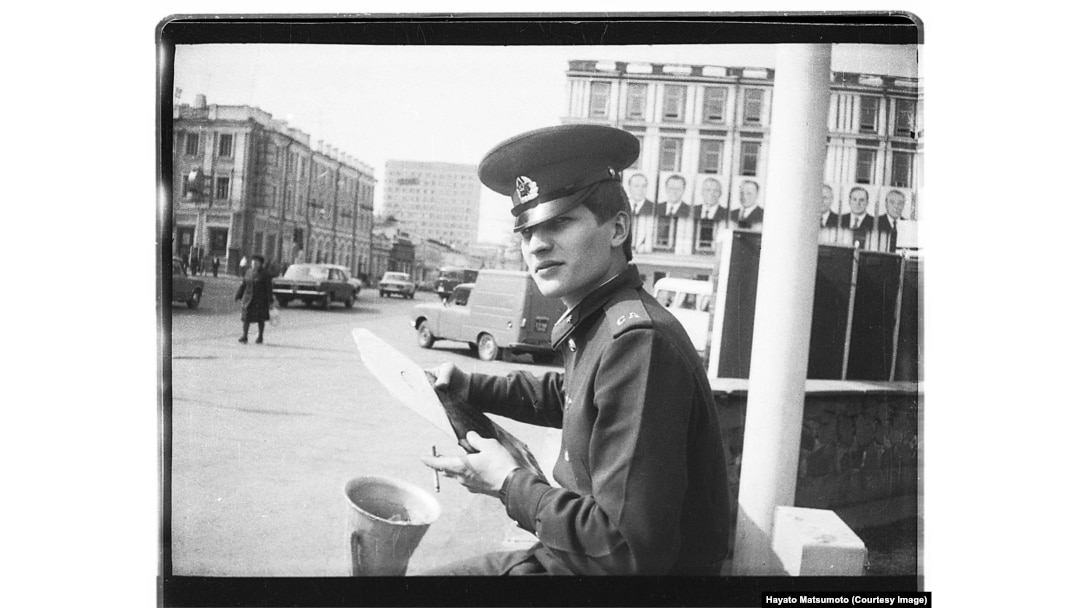 A serviceman in the Soviet Russian city of Perm, photographed by Matsumoto in 1985.