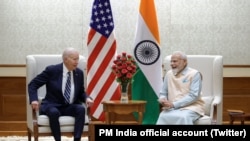 Presidenti i Shteteve të Bashkuara, Joe Biden, dhe kryeministri i Indisë, Narendra Modi, gjatë takimit në samitin e G20-ës në Nju Delhi, 9 shtator 2023.