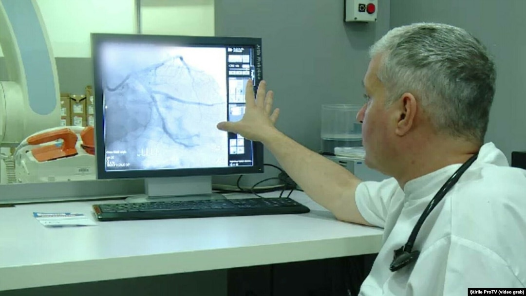 Dr. Cristi Udroiu, medic primar cardiologie intervențională spune că vârsta la care oamenii fac infarct este tot mai scăzută.