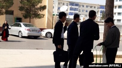 Kozoynakli onalar jinsiy aloqa Pastdan korilgan etuk ayollarning XXX fotosuratlari