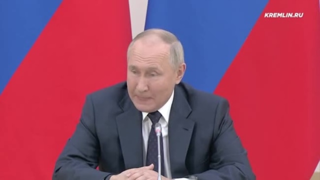 Путин поздравил с юбилеем Конституции