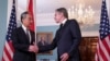 آنتونی بلینکن، وزیر امور خارجه آمریکا (سمت راست) هم موضوع حملات حوثی‌ها را با مقامات چین «مطرح کرده است»
