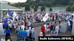 Participants of the peach march arrive in Srebrenica, Bosnia-Herzegovina, on July 10.