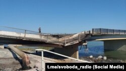 Генический мост, поврежденный ударом ВСУ 6 августа 2023 года