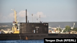 Подводная лодка «Колпино» в Южной бухте Севастополя, архивное фото