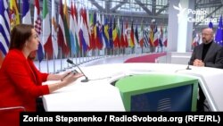 Кореспондентка Радіо Свобода Зоряна Степаненко та голова Євроради Шарль Мішель