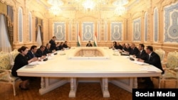 Заседание верхней палаты парламента Таджикистана. 19 июня 2024 