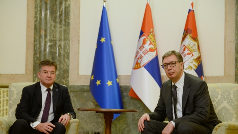 Vuçiq i thotë Lajçakut se është “shumë i shqetësuar” lidhur me situatën në Kosovë
