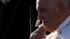 Папата Франциск - Тероризмот и војната нема да решат никакви проблеми