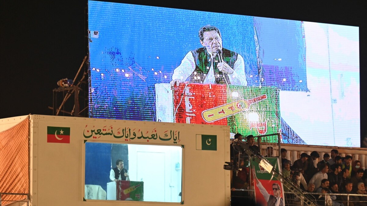 Pakistani Ex-PM Khan Sets Out Economic Rescue Plan At Rally - Vimarsana News
