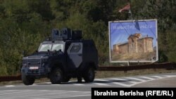 Një patrullë e Policisë së Kosovës afër fshatit Banjskë të Zveçan më 26 shtator 2023. 