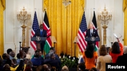 نشست مشترک خبری رئیس‌جمهور امریکا و رئیس‌جمهور کنیا