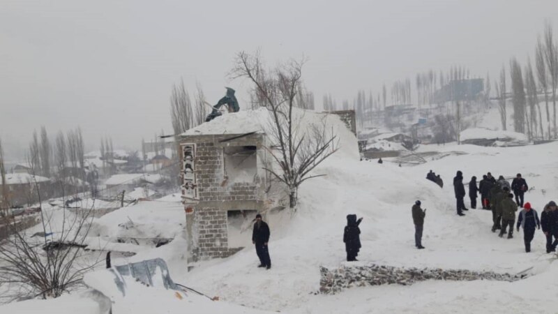 Хорог: кар көчкүдө калгандар арасында мургабдык кыргыздар бар