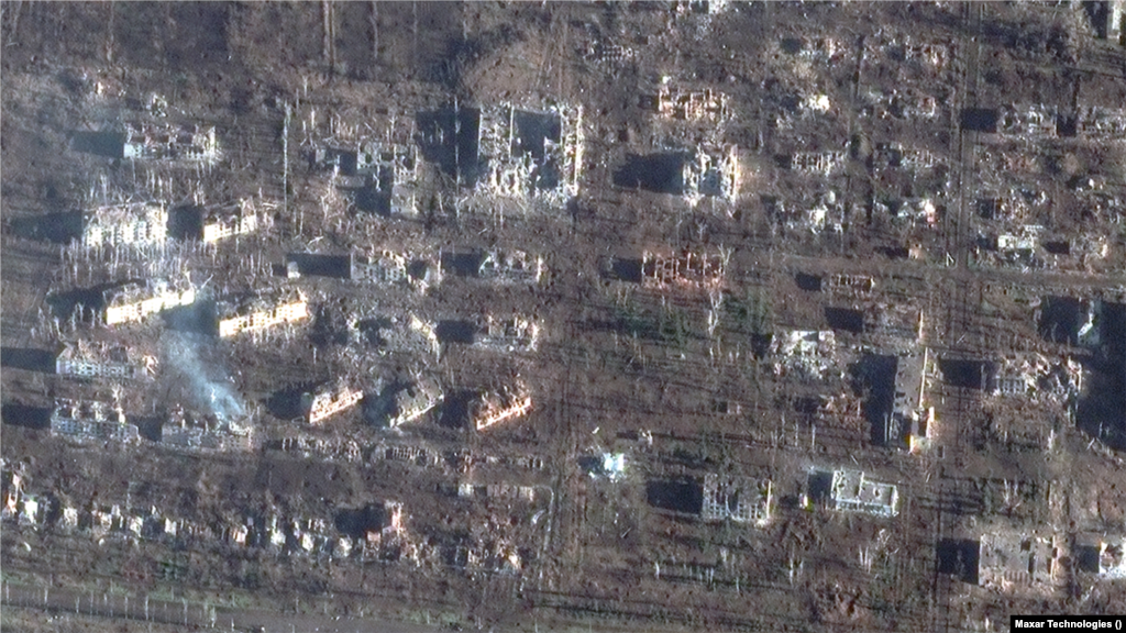 Бахмут ведёт ожесточённые бои с июля 2022 года. На спутниковом снимке виден жилой район, захваченный Россией в декабре 2022 года. Город в Донецкой области стал ареной самых кровопролитных боёв войны