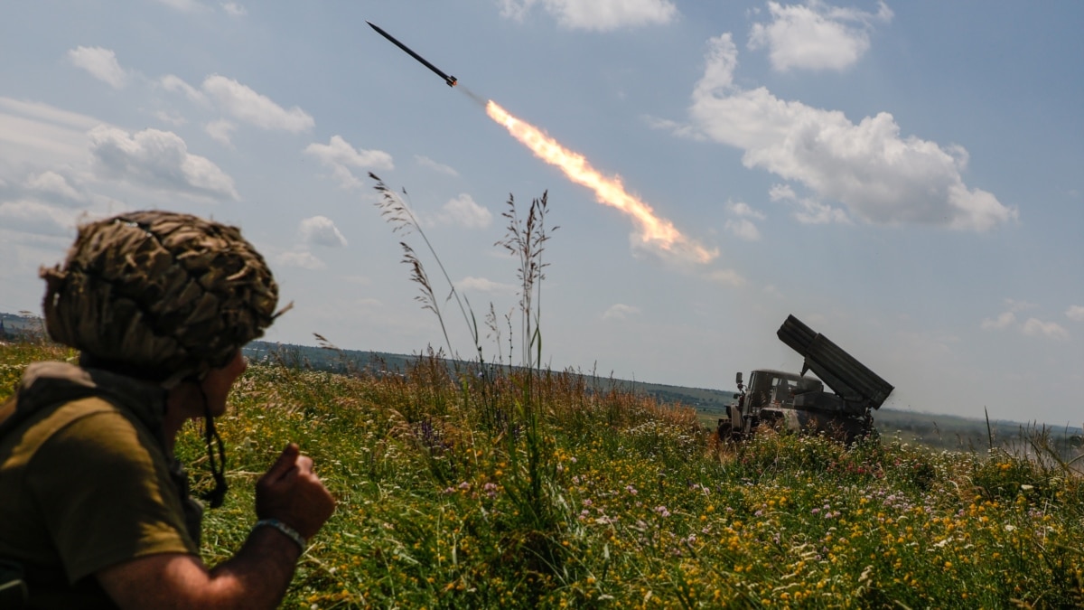 На чотирьох напрямках фронту тривають важкі бої – Генштаб