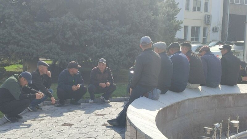 “Бишкекасфальтсервис” ишканасынын кызматкерлери акцияга чыкты
