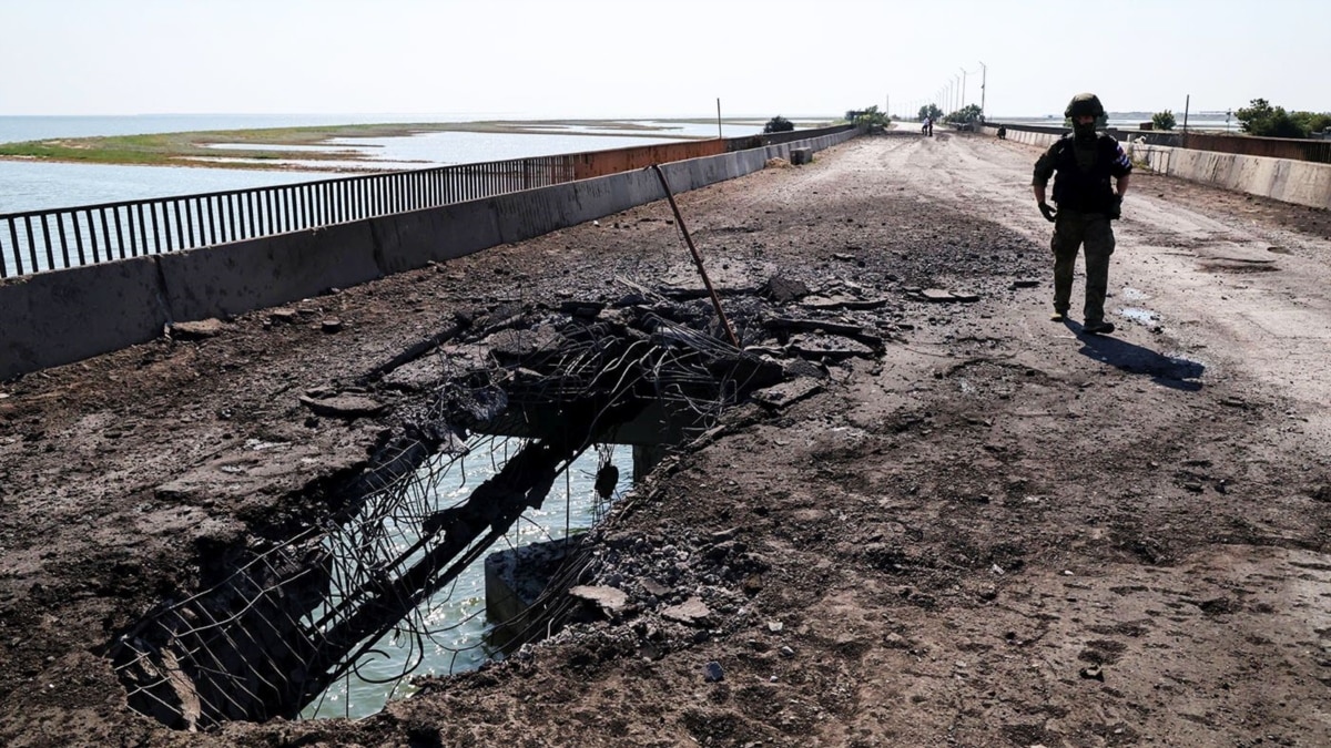 Чонгарский мост отправится вслед за Антоновским». Почему ВСУ бьют по мостам  в Крыму