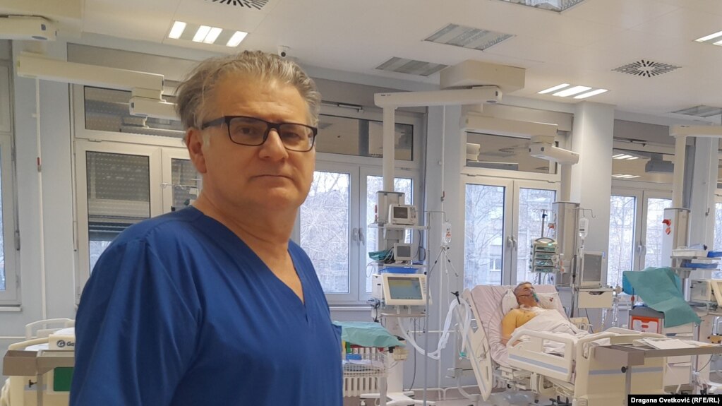 Dragan Milić, lekar i direktor Klinike za kardiovaskularnu i transplantacionu hirurgiju Kliničkog centra u Nišu zvanično je u politiku ušao krajem marta 2024. godine, kada je oformio grupu građana i najavio učešće na lokalnim izborima (foto arhiv)