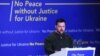 Președintele ucrainean Volodymyr Zelenskiy ține un discurs intitulat "Nu există pace fără justiție pentru Ucraina" la Haga, la 4 mai.