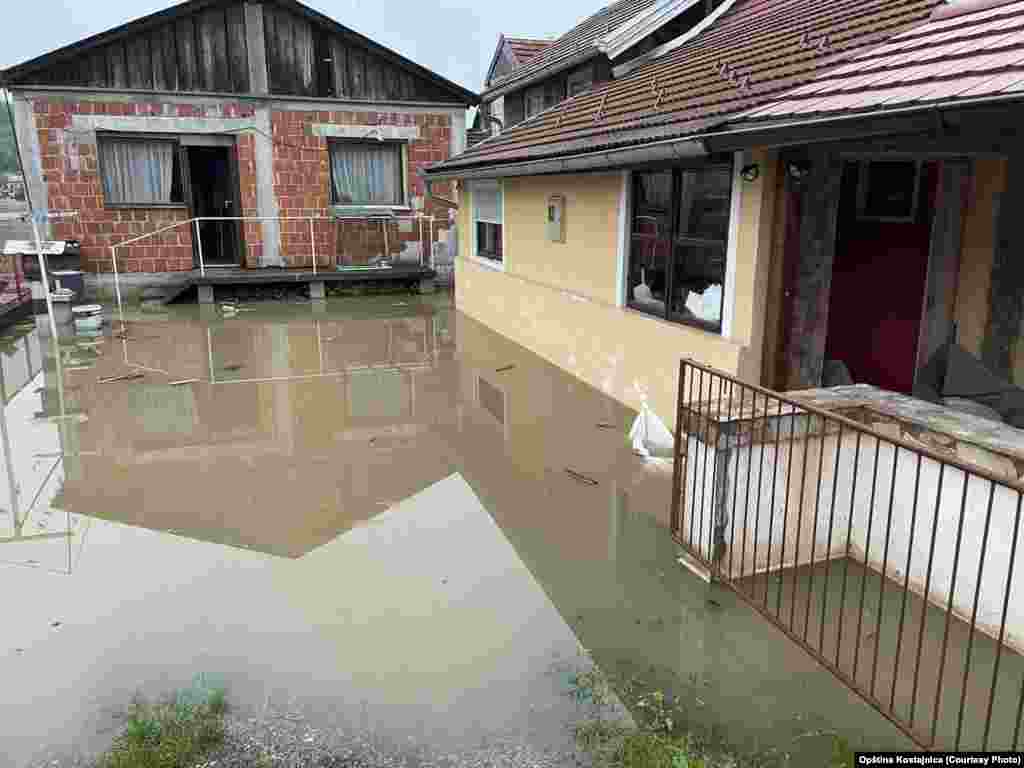 Poplave u Kostajnici, 17. maj