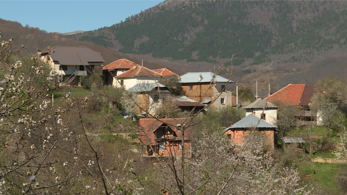 Volče, makedonsko selo s tri stanovnika i pet birača