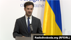 Речник МЗС заявив, що Україна уважно стежить за розвитком цих подій, і будуть «подальші кроки МЗС у цьому напрямку»