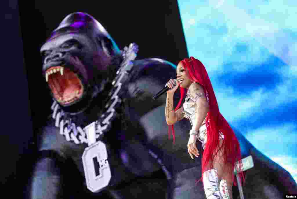 Umjetnica&nbsp;GloRilla na pozornici Coachella Valley Music &amp; Arts Festivala u Indiou, Kalifornija, SAD, 23. april.