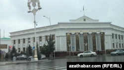 Migrasiýa gullugynyň baş edarasynyň binasy