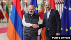 Премьер-министр Армении Никол Пашинян и председатель Европейского совета Шарль Мишель
