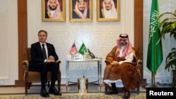 Державний секретар Ентоні Блінкен зустрівся з міністром закордонних справ Саудівської Аравії принцем Фейсалом бін Фарханом аль-Саудом в Ер-Ріяді