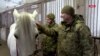 Іпотерапія: як коні допомагають українським військовим під час реабілітації (відео)