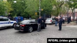 Ministar prosvete Branko Ružić stiže u školu nakon pucnjave