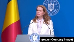 Ligia Deca spune că 189 de școli au încă toaleta în curte la început de an școlar 2023-2024.