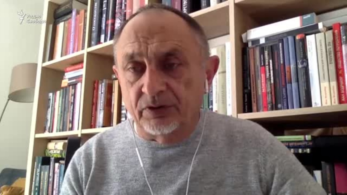 Политолог Александр Морозов о битве кланов