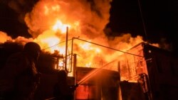 Пожежа, яка виникла внаслідок російського удару по об'єкту критичної інфраструктури Харкова. 4 травня 2024 року