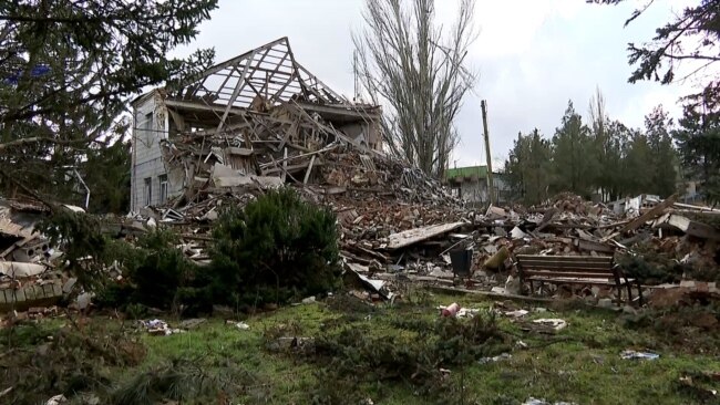 După bombă, liniște: Sub foc în Bohoyavlenka, estul Ucrainei