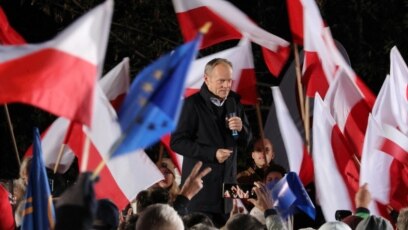 Опозицията отпразнува изборните резултати в неделя като начало на прераждането