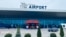 Multe din disputele diplomatice moldo-ruse încep la „poarta aeriană” a R. Moldova. 