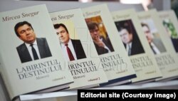 Memoriile lui Mircea Snegur, Labirintul destinului, au fost publicate în nouă volume.