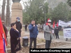 Шайлообек Атазов на митинге в поддержку Райымбека Матраимова, 19 февраля 2021 г.