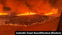 Activitate vulcanică pe 19 decembrie 2023, în Grindavik, Peninsula Reykjanes, Islanda. 