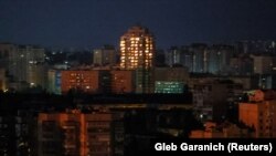 Наслідки нічної атаки Росії на Київ (фото)