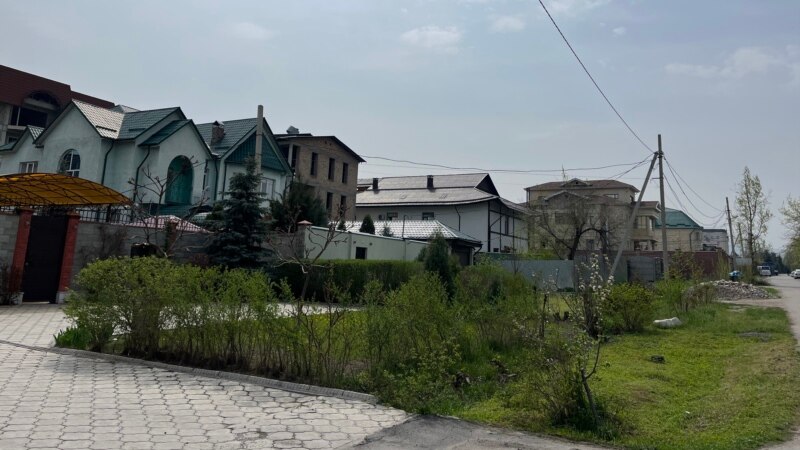 Бишкек мэри: Ататүрк паркынан жер берүү боюнча чыккан буга чейинки 124 токтом жокко чыгат