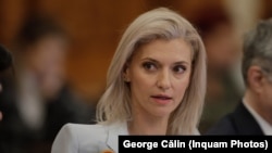 Alina Gorghiu spune că așteaptă decizia CCR și că nu renunță la legea fugarilor