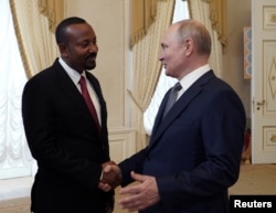 Президент России Владимир Путин на встрече с премьер-министром Эфиопии Абием Ахмедом в Санкт-Петербурге, Россия, 26 июля 2023 года