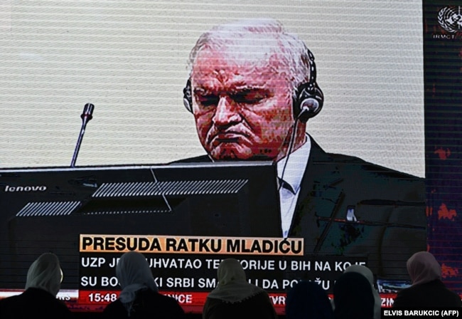 Ratko Mlladiç gjatë dënimit të tij më 8 qershor 2021