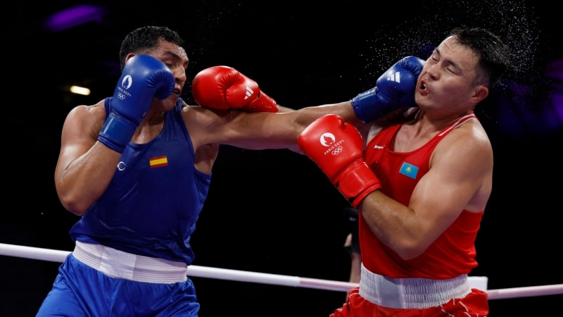 «Еле ходили по рингу». Сборная Казахстана по боксу под градом критики после провала трёх её участников