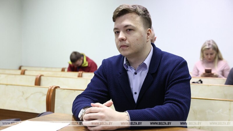 В Беларуси экс-главреда NEXTA Романа Протасевича приговорили к восьми годам колонии