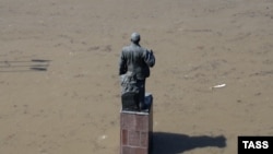 Памятник Ленину, установленный в 2022 году оккупационными властями в Новой Каховке.