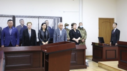 Не алдау болып саналады: жыныстық қатынас немесе сүйісу?